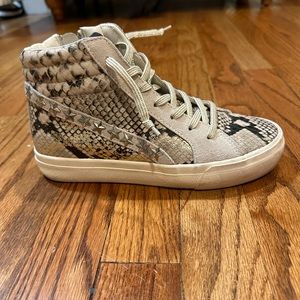 Steve Madden high top sneakers